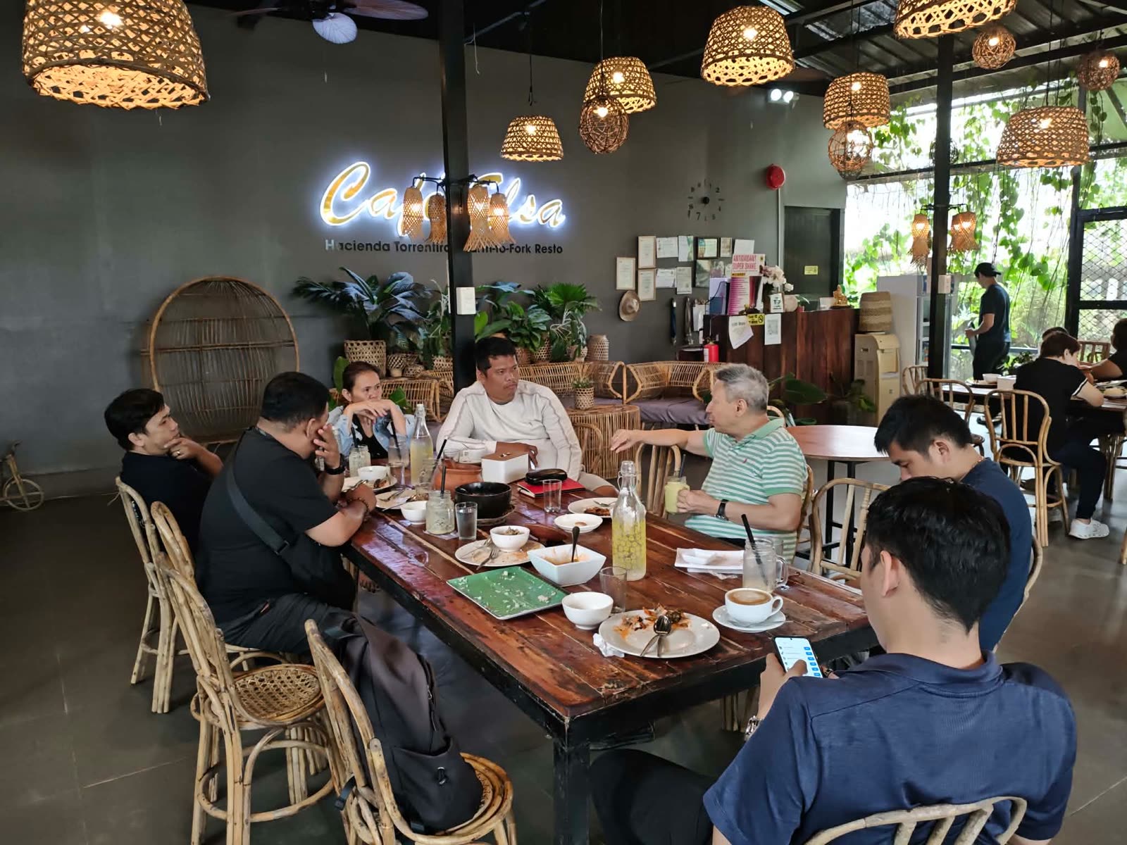 Banexco leadership meeting with grower partners